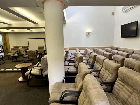 комерційна за адресою Грушевського вул., 2А