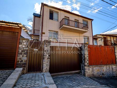 будинок за адресою Альпійська вул. (П'ятигорська), 10