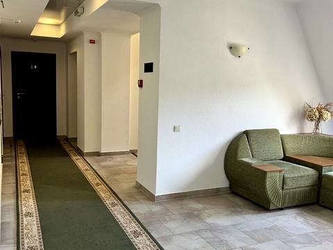 комерційна за адресою Грушевського вул., 2А