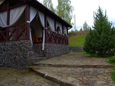 комерційна за адресою Василя Стуса вул., 1а