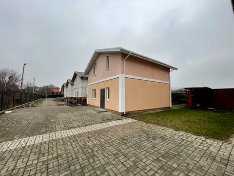 будинок за адресою с. Тарасівка, Незламності вул. (Комарова)