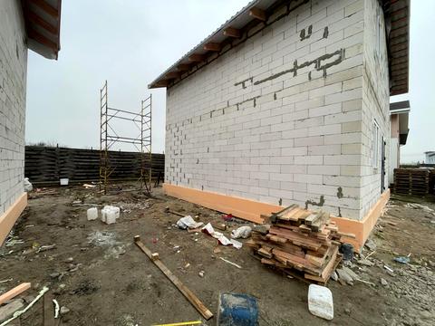 будинок за адресою с. Тарасівка, Незламності вул. (Комарова)