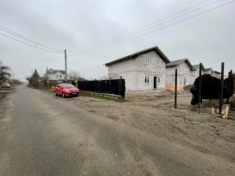 будинок за адресою с. Тарасівка, Незламності вул. (Комарова)