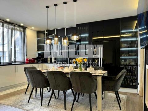 будинок за адресою Ценнтральна, 1