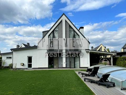 будинок за адресою Ценнтральна, 1