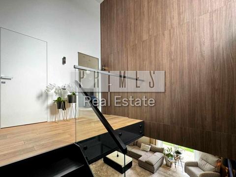 будинок за адресою Ценнтральна, 1