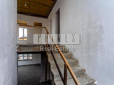 дом по адресу Лугова