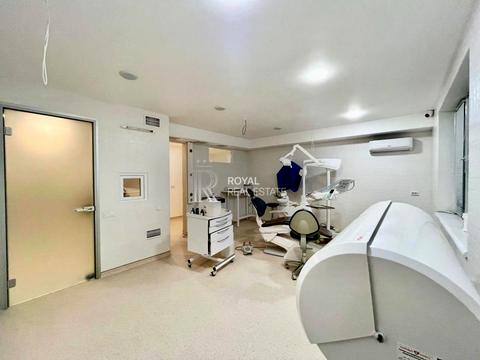 комерційна за адресою Юрія Іллєнка вул. (Мельникова), 51-Б