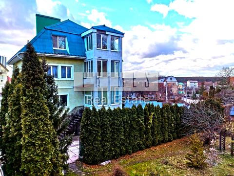 коммерческая по адресу Казацкая ул. (Октябрьская), 1