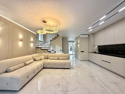 будинок за адресою Грушевського вул., 4