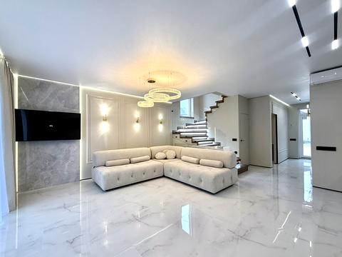 будинок за адресою Грушевського вул., 4