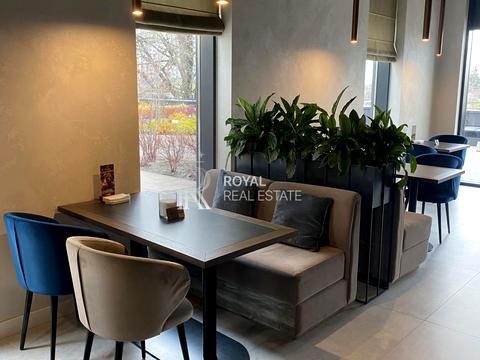 комерційна за адресою Зарічна вул., 1-В