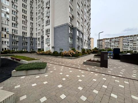 квартира по адресу Драгоманова ул., 10