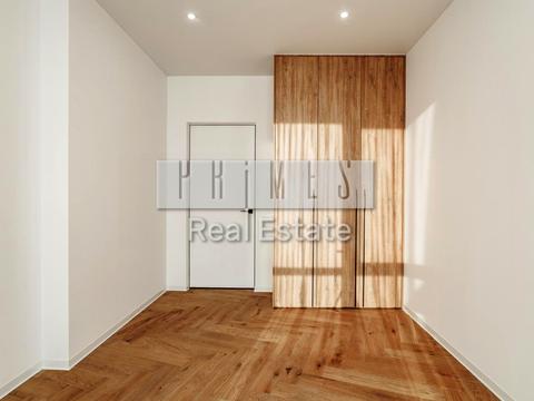 квартира за адресою Причальна вул., 10