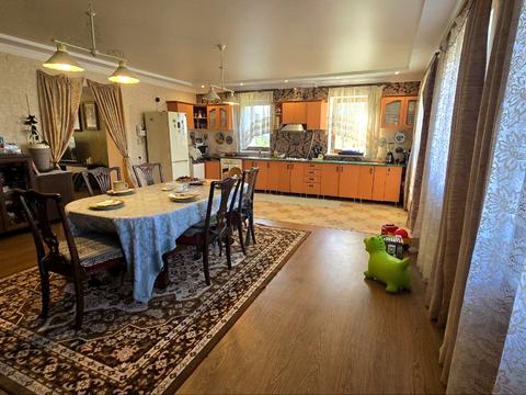 будинок за адресою Каштанова вул., 7