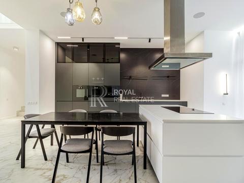 будинок за адресою Київ, Абрикосова вул., 8