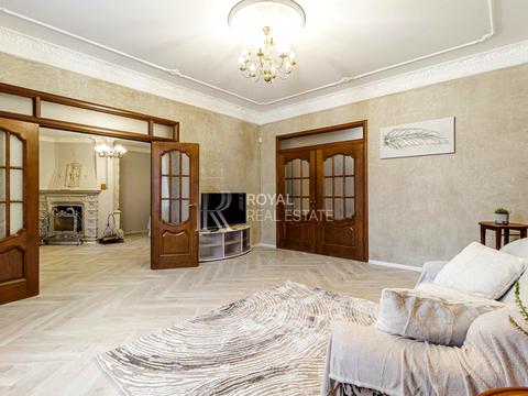 будинок за адресою Продольна, 1