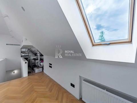 будинок за адресою 12 Лінія