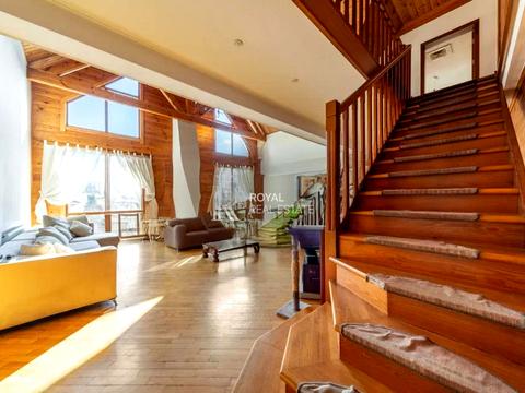 дом по адресу с. Петропавловская борщаговка,  ул.