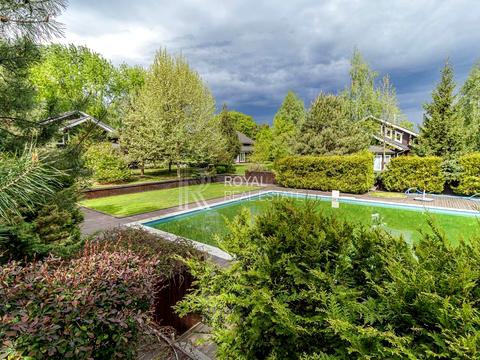 дом по адресу Горіхова