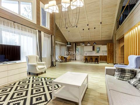 дом по адресу Горіхова