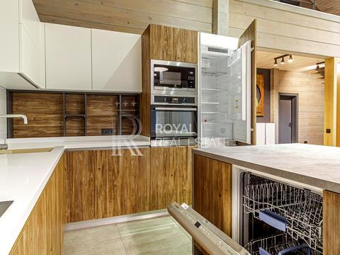 дом по адресу Горіхова