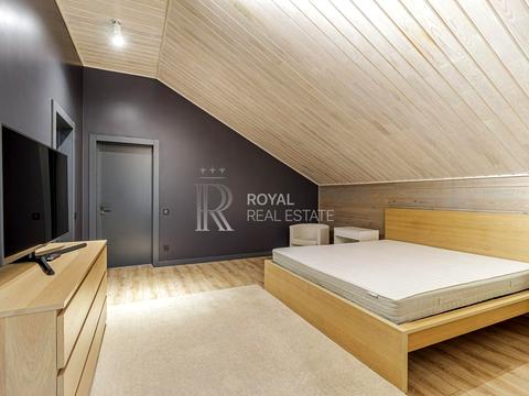 дом по адресу Горіхова