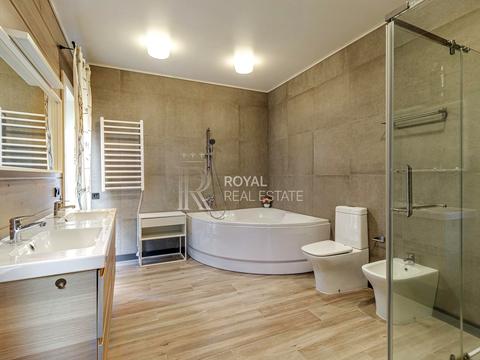 дом по адресу Горіхова