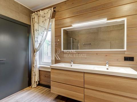 дом по адресу Горіхова