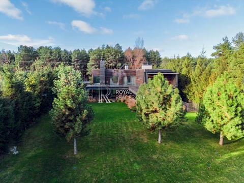 будинок за адресою Центральна