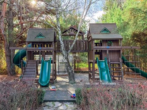 будинок за адресою Центральна