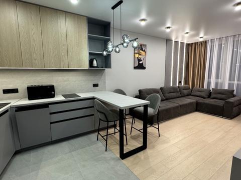 квартира за адресою Причальна вул., 14