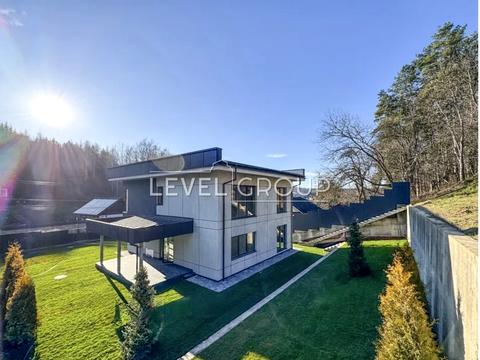 будинок за адресою Ватутіна пров.