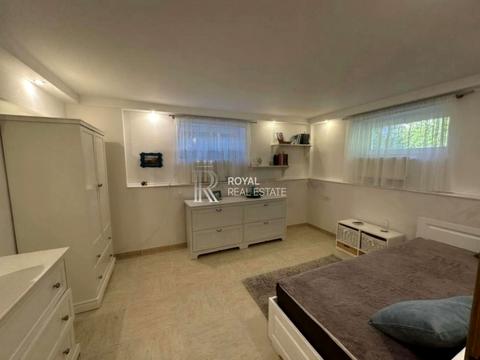 будинок за адресою Святищенська вул.