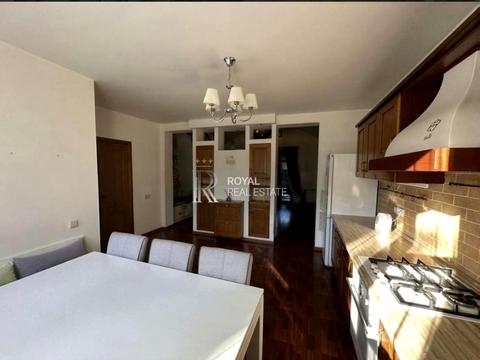 будинок за адресою Святищенська вул.