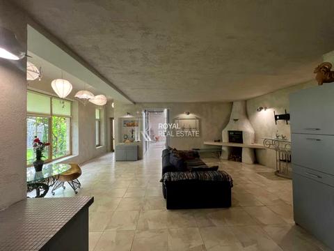 будинок за адресою Богатирська вул., 30-А