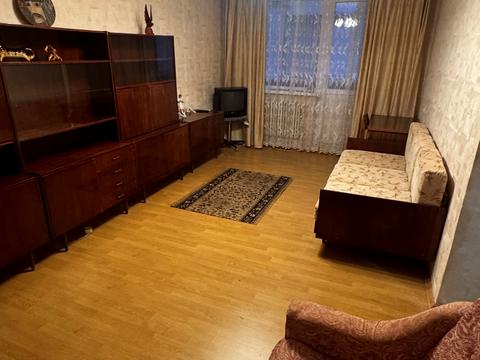 квартира по адресу Гвардейцев-Широнинцев ул., 52