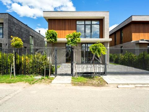 дом по адресу Ганни Ярославни