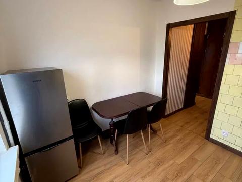 квартира за адресою Героїв просп., 33