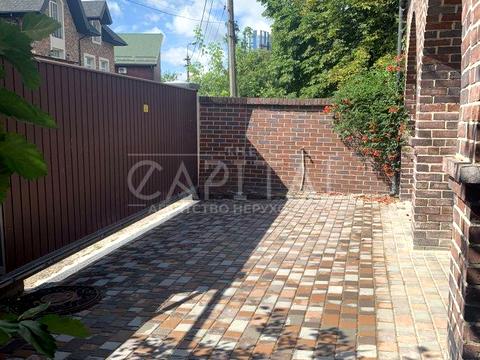 будинок за адресою Павла Загребельного вул. (Миколи Раєвського)