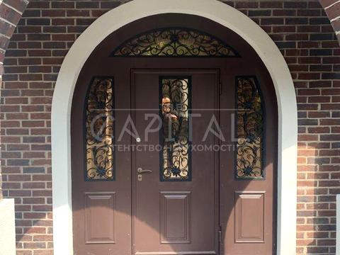 будинок за адресою Павла Загребельного вул. (Миколи Раєвського)