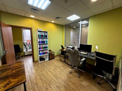 комерційна за адресою Михайла Максимовича вул. (Онуфрія Трутенка), 3-Г