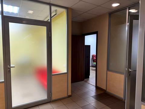 комерційна за адресою Михайла Максимовича вул. (Онуфрія Трутенка), 3-Г