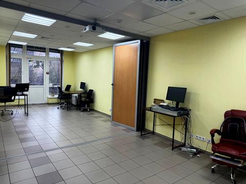 комерційна за адресою Михайла Максимовича вул. (Онуфрія Трутенка), 3-Г