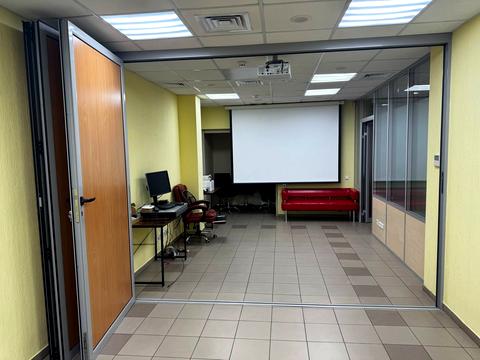 комерційна за адресою Михайла Максимовича вул. (Онуфрія Трутенка), 3-Г