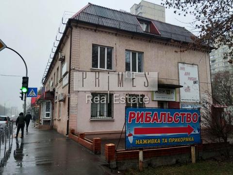 комерційна за адресою Автозаводська вул., 83