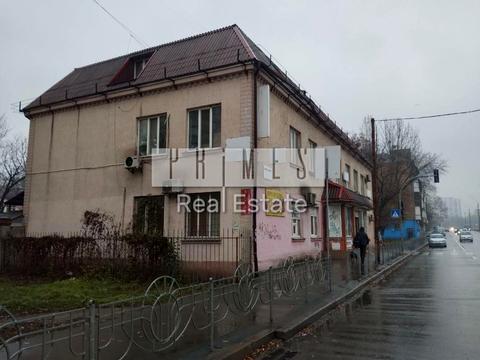 комерційна за адресою Автозаводська вул., 83