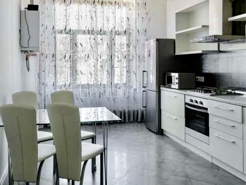 квартира за адресою Воздвиженська вул., 48