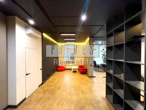 комерційна за адресою Жилянська вул., 68