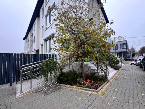 комерційна за адресою Івана Бойка вул. (Плеханова), 21